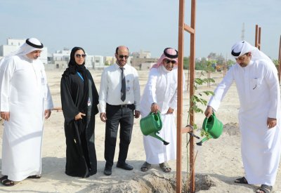 زراعة 200 شتلة في "الجنوبية" تزامناً مع خطط تكثيف وزيادة الرقعة الخضراء