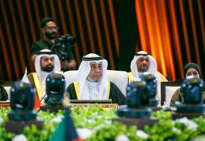 وزير المجلسين يشارك باجتماع اللجنة الوزارية المكلفة بمتابعة تنفيذ القرارات ذات العلاقة بالعمل الخليجي