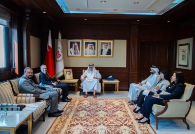 وزير الخارجية يستقبل سفير المملكة المتحدة لدى مملكة البحرين