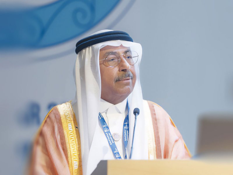 منح الشاعر البحريني علي عبدالله خليفة جائزة كولابيسي Colapesce الإيطالية العالمية