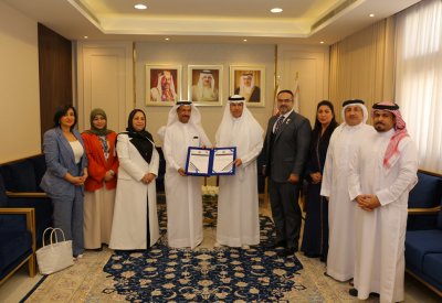 وكيل "الداخلية" يتسلم دراستين علميتين حول أثر برنامج "معاً" على الطلبة في المدارس