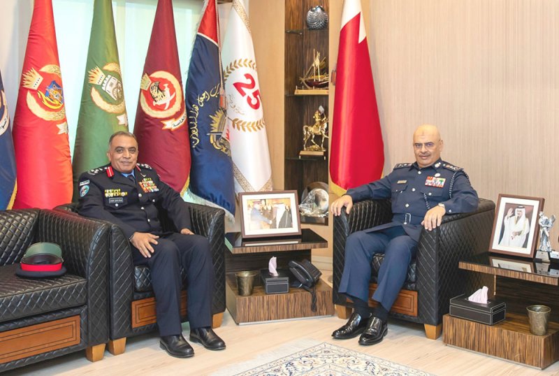 رئيس الأمن العام يستقبل الملحق الأمني الأردني بسفارة المملكة الأردنية الهاشمية لدى المملكة