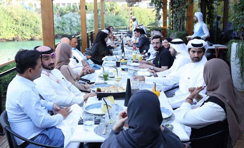 أعضاء شبكة الأمل يلتقون المشاركين في "لامع" و"سفراء الشباب البحريني"
