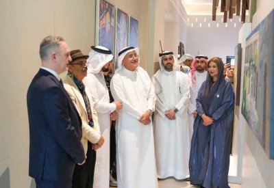 محافظ الشمالية يفتتح معرض الفنان عباس الموسوي "50 عامًا من العطاء"