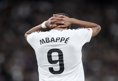 مدرب فرنسا يكشف سبب استبعاد مبابي من قائمة المنتخب