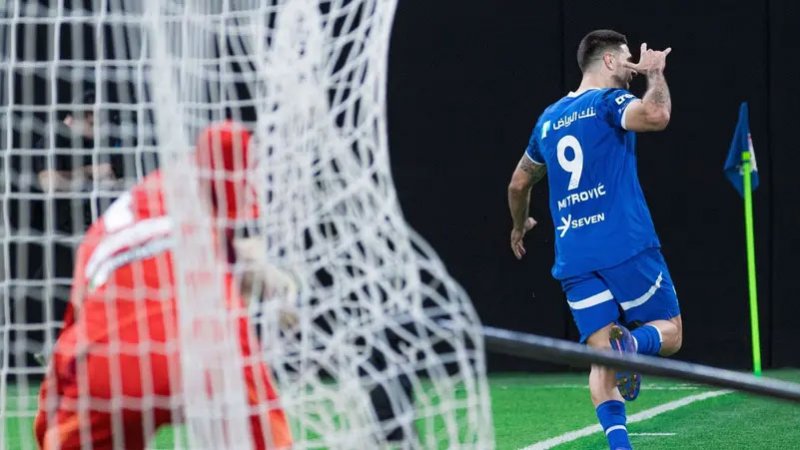 الهلال يتجاوز الاتفاق ويستعيد الصدارة