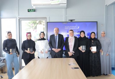 طلاب جامعة عجمان يزورون "الخليجية" ويشاركون في برامج مشتركة