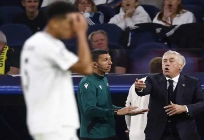 قائد فريق ريال مدريد يرفض أحد أوامر أنشلوتي .. هذا جنون