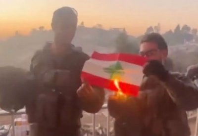 بالفيديو: الجيش الإسرائيلي يدين حرق جنوده علم لبنان