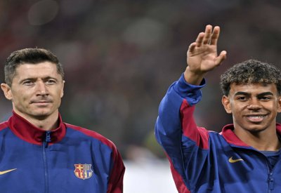 رسميا.. برشلونة يعلن مدة غياب نجميه لامين جمال وليفاندوفسكي عن الملاعب