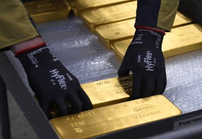 بينها دولة عربية.. أكثر الدول شراء للذهب