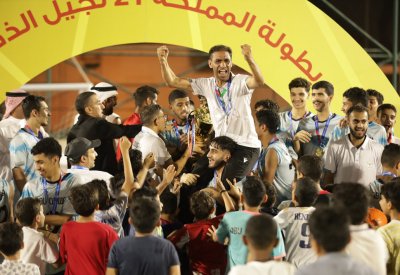 وزيرة شؤون الشباب تتوج فريق "شباب أبوقوة" بلقب بطولة المملكة لجيل الذهب