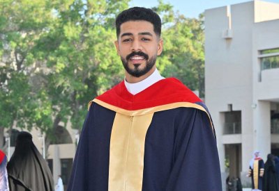 عبدالله محمد جعفر ينال شهادة باكالوريوس في التربية الرياضية