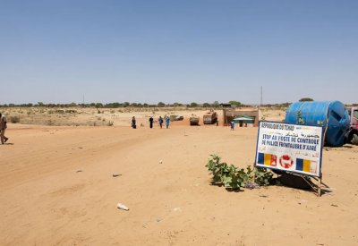 حكومة السودان تمدد فتح معبر "أدري" لإيصال المساعدات