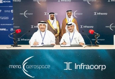 توقيع اتفاقية شراكة بين إنفراكورب و"مينا أيروسبيس" لتطوير مرافق مخصصة للطائرات في مملكة البحرين