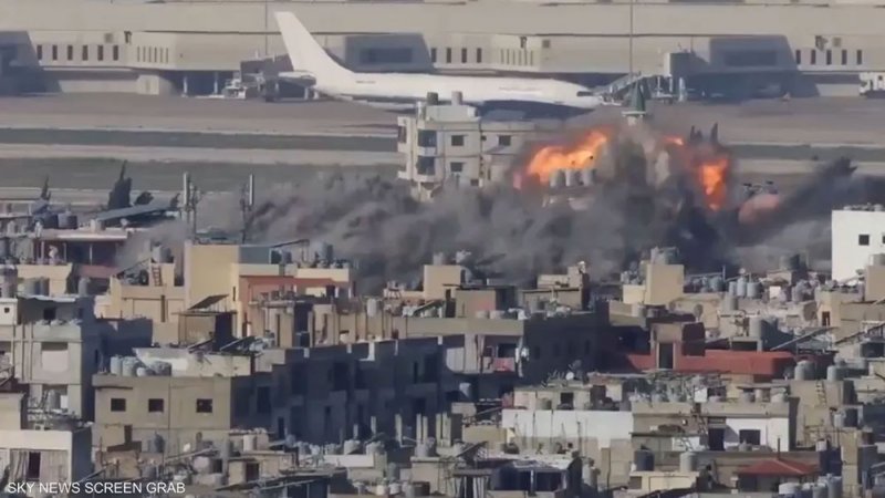 بالفيديو: قذيفة إسرائيلية قرب طائرة تستعد للإقلاع من بيروت