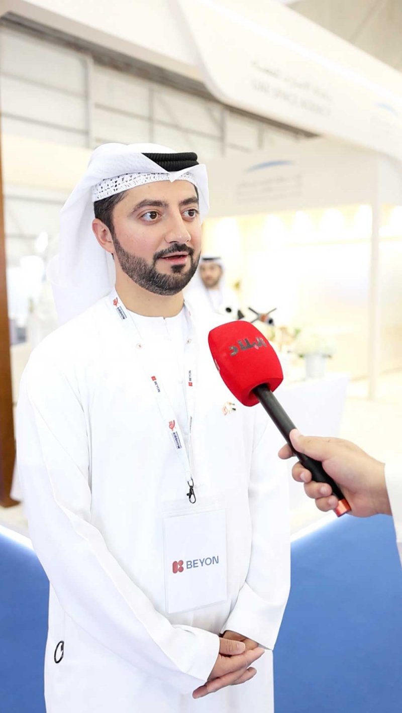إطلاق القمر الصناعي العربي 813  بتعاون بحريني إماراتي
