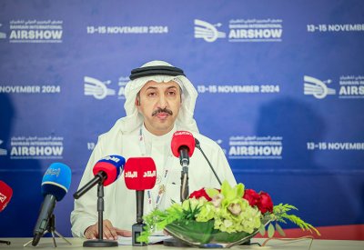 عبدالله بن أحمد: هذه أنجح نسخة لمعرض البحرين الدولي للطيران