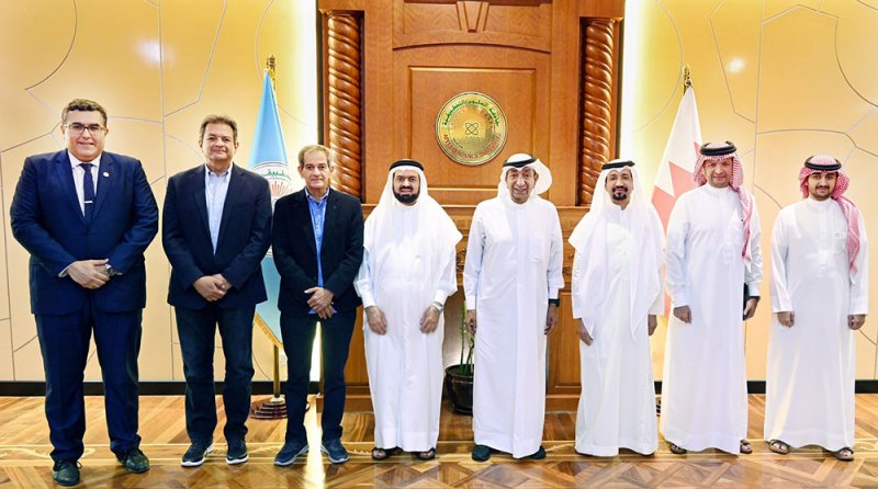 مجلس إدارة جامعة العلوم التطبيقية يشيد بإنجازات الجامعة محلياً وعربياً وعالمياً