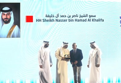 ‎الاتحاد الدولي للفروسية يكرم ناصر بن حمد بمناسبة لقب بطولة العالم للقدرة