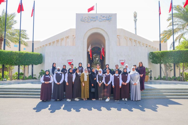 "أمانة الشورى" تستقبل طالبات "إعدادية عراد" للبنات وطلبة "الفلاح الخاصة"