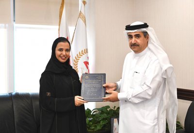 النائب العام يشيد بأطروحة باحثة بالنيابة العامة