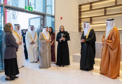 الشيخ خالد بن عبد الله آل خليفة يفتتح مشروع العمارات الإسكانية بمدينة سلمان