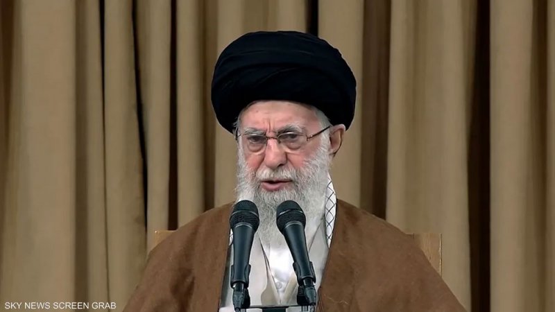 خامنئي يدعو لإصدار أحكام إعدام لقادة إسرائيل