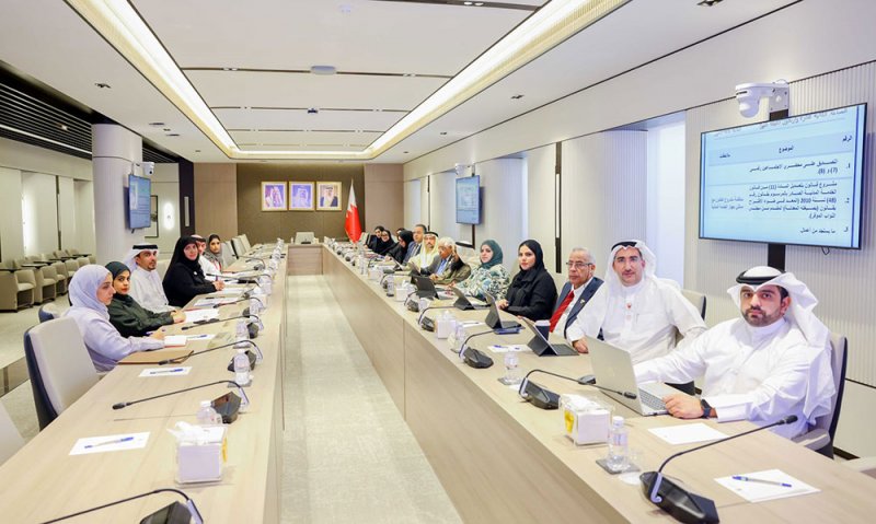 "تشريعية الشورى" تبحث مع "الخدمة المدنية" مشروع قانون بشأن تقييد نطاق التعاقد مع الأجانب لتولي الوظائف العامة