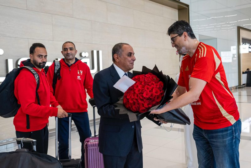 بعثتا الأهلي والاتحاد السكندري تصلان البحرين استعدادا لكأس السوبر البحريني المصري 
