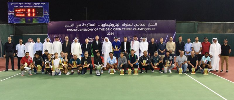 العباسي والمقلة يتوجان إلياس عبد الرضا بكأس بطولة البتروكيماويات للتنس