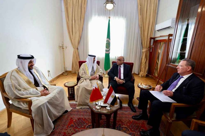 وزير العدل والشؤون الإسلامية والأوقاف يستعرض مع نظيره المصري مسارات التعاون الثنائي 