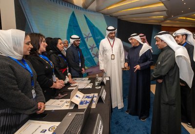 البديوي يشيد بالمركز الإعلامي المصاحب لانعقاد القمة الخليجية في الكويت