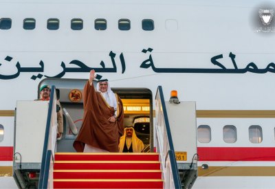 سمو ولي العهد رئيس مجلس الوزراء يعود لأرض الوطن بعد ترأسه وفد البحرين في القمة