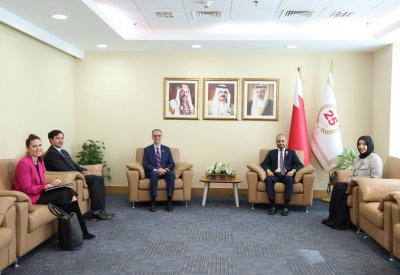 وزير التنمية الاجتماعية يستقبل سفير الولايات المتحدة الأمريكية لدى مملكة البحرين