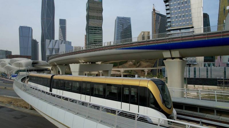 قطار الرياض يبدأ استقبال ركابه