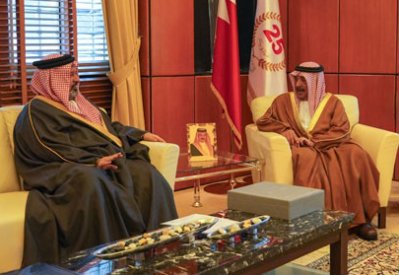 وزير الديوان الملكي يتسلم التقرير السنوي لـ “ديوان الرقابة”