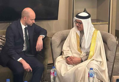 الزياني: الارتقاء بالعلاقات مع فرنسا إلى مستويات أشمل