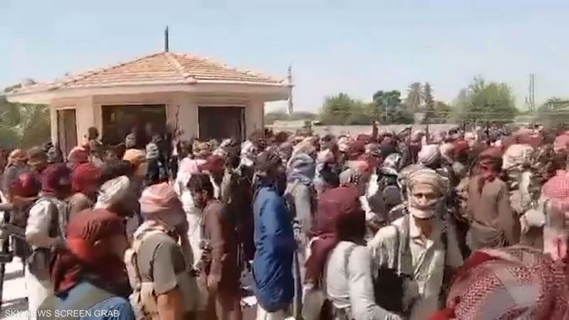 وكالة: الجيش السوري يتصدى لهجوم من "قسد" بدير الزور
