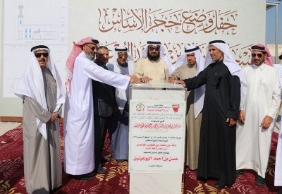يسع 650 مصليًا.. وضع حجر الأساس لمسجد في البحير