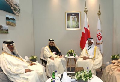 وزير النفط والبيئة يستقبل عدد من الوزراء في جناح مملكة البحرين بمؤتمر "cop16"