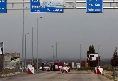 حزب الله انتشر على الحدود بين لبنان وسوريا.. مصادر تكشف