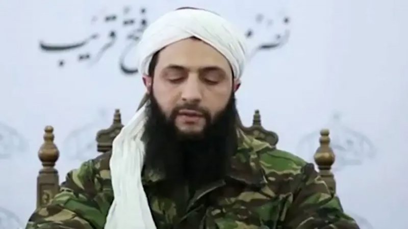 أحمد الشرع بدل "الجولاني".. زعيم تحرير الشام يتخلى عن لقبه
