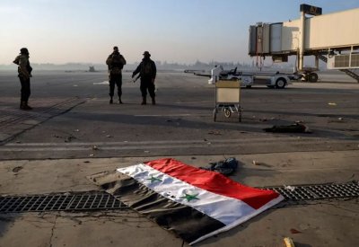 مع تقدم الفصائل.. إسرائيل تقصف الحدود بين سوريا ولبنان