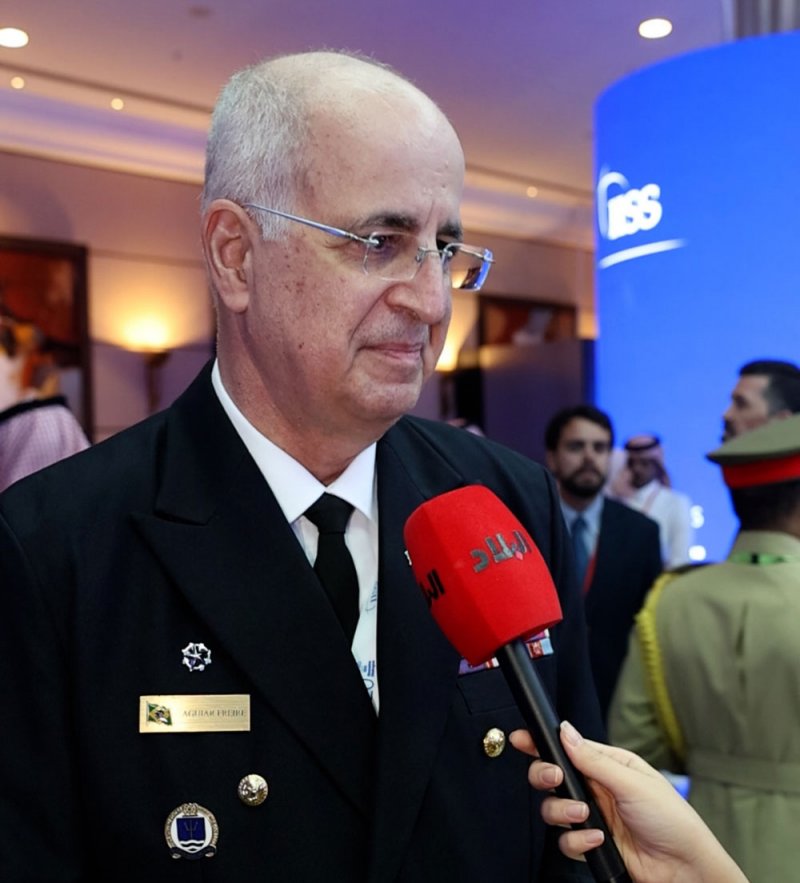 رئيس الأركان البرازيلي: مستعدون للمساهمة في حل نزاعات المنطقة