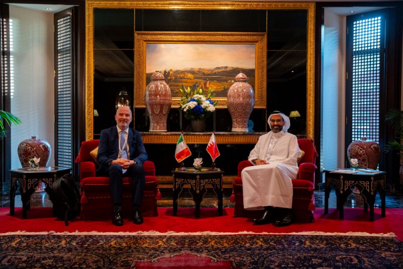 مدير عام العلاقات الثنائية بوزارة الخارجية يجتمع مع مدير عام الشؤون السياسية بوزارة خارجية إيرلندا