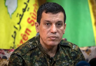 قائد سوريا الديمقراطية: نعيش لحظات "تاريخية" مع سقوط النظام