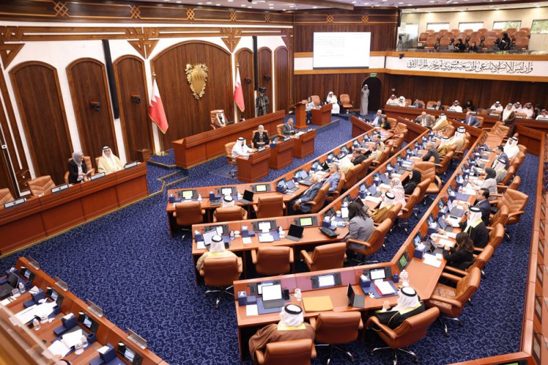 "الشورى" يوافق على انضمام البحرين لاتفاقية حركة المرور لعام 1949