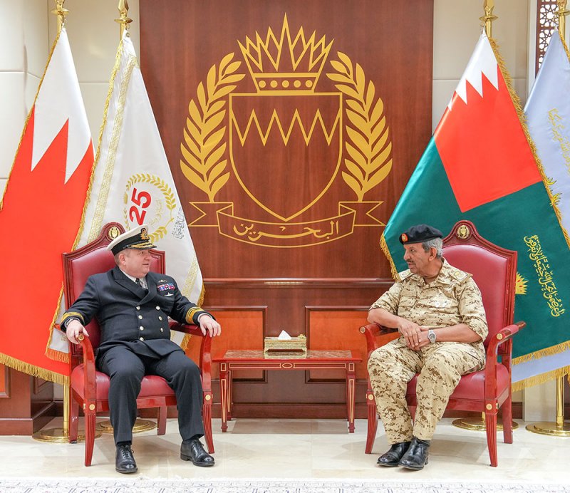 تبادل الخبرات العسكرية مع بريطانيا