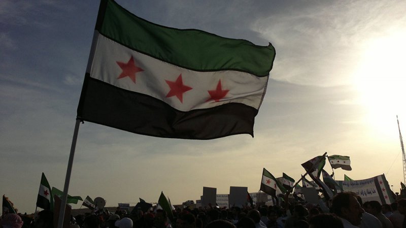 “البلاد” تتواصل مع مواطنين عالقين في سوريا.. والسفارة تتحرك